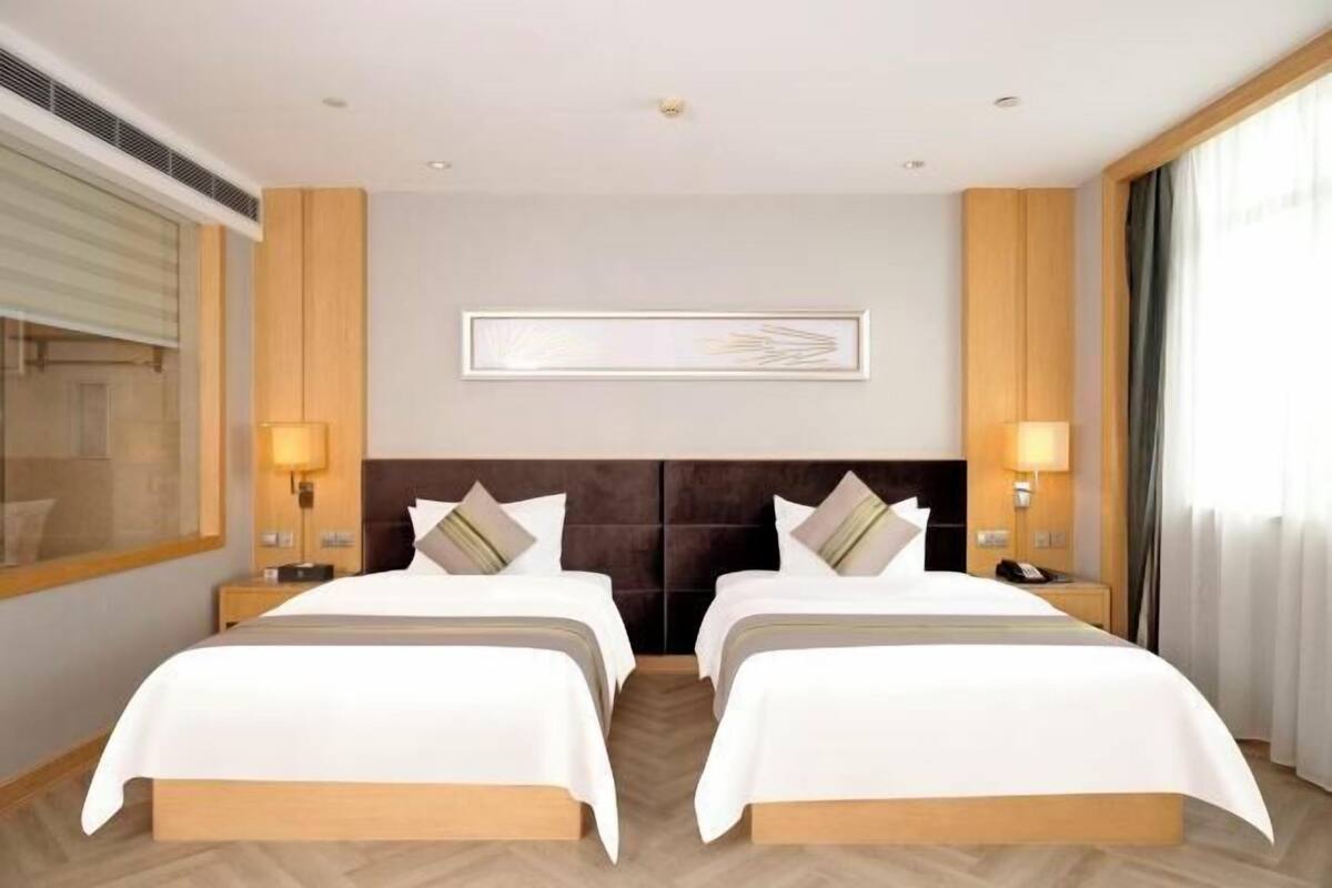 Minibar, in-room safe, desk, blackout drapes