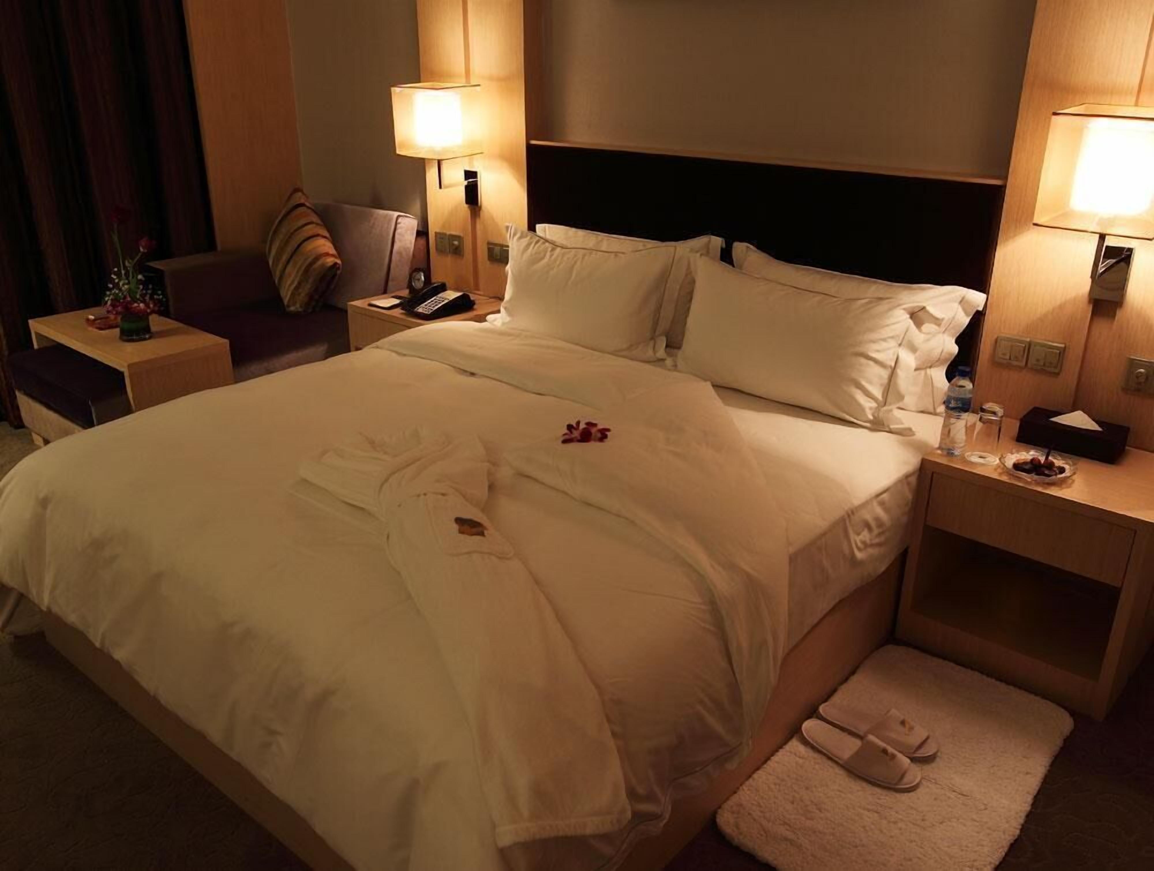 superior room | minibar, in-room safe, desk, blackout curtains