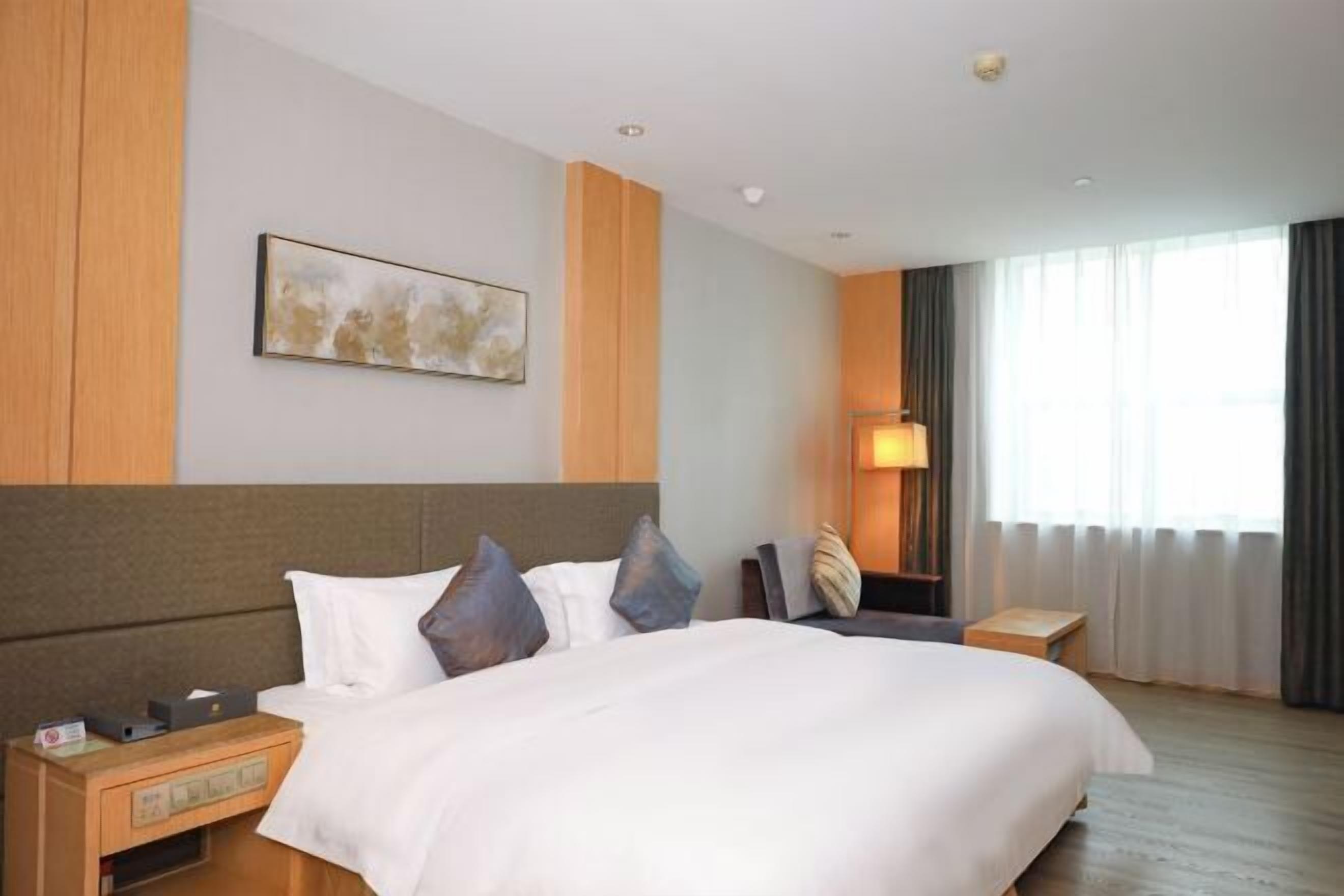 Minibar, in-room safe, desk, blackout drapes