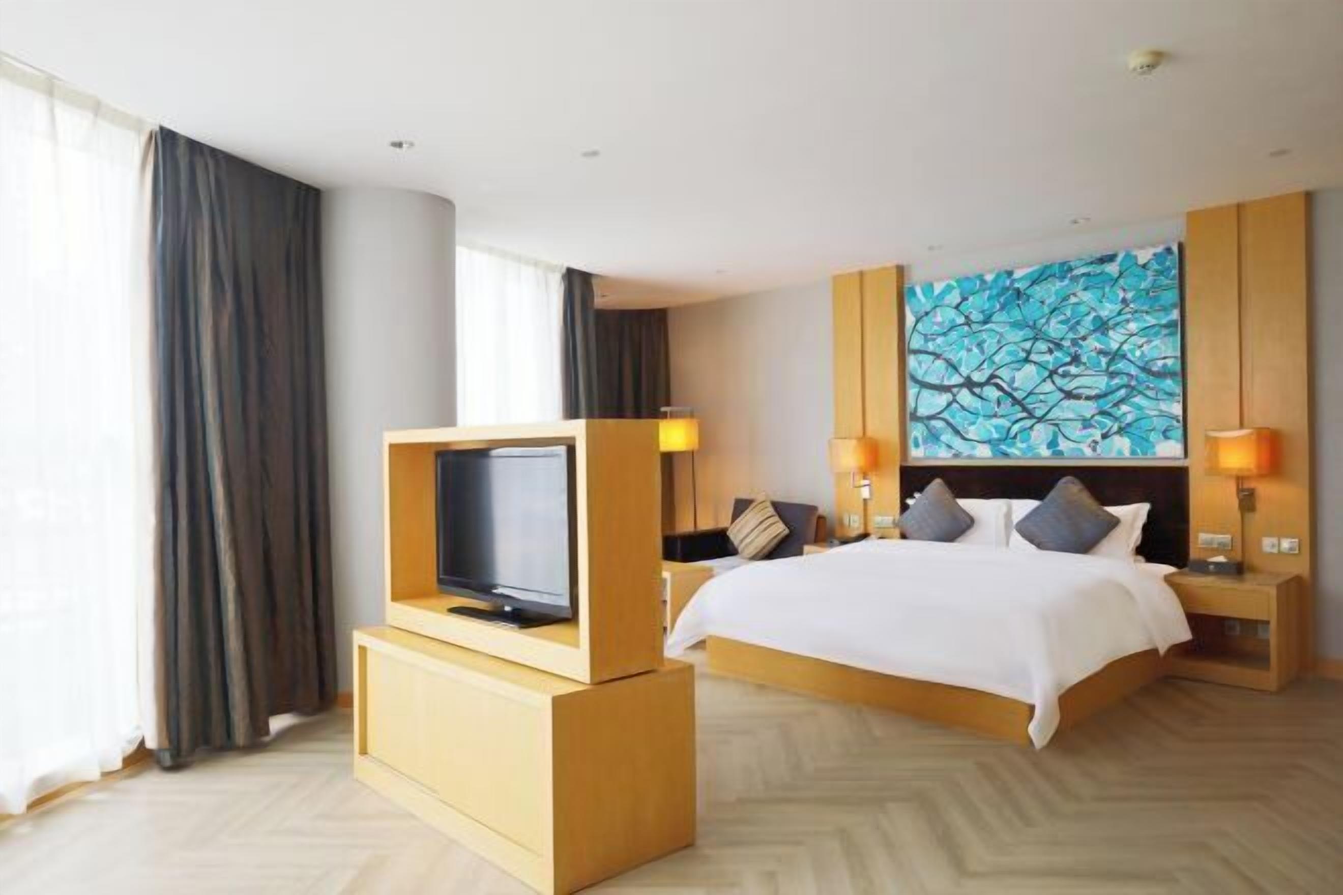 Minibar, in-room safe, desk, blackout drapes