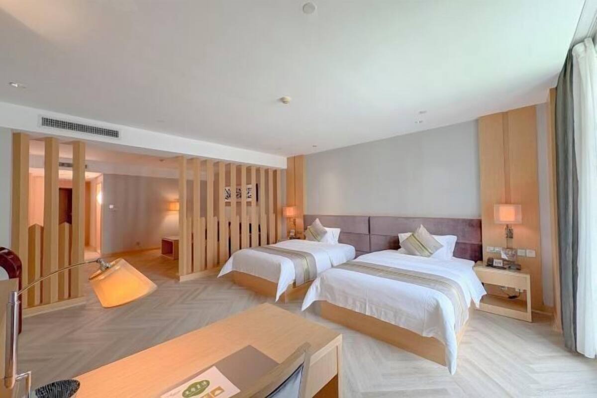 Minibar, in-room safe, desk, blackout drapes