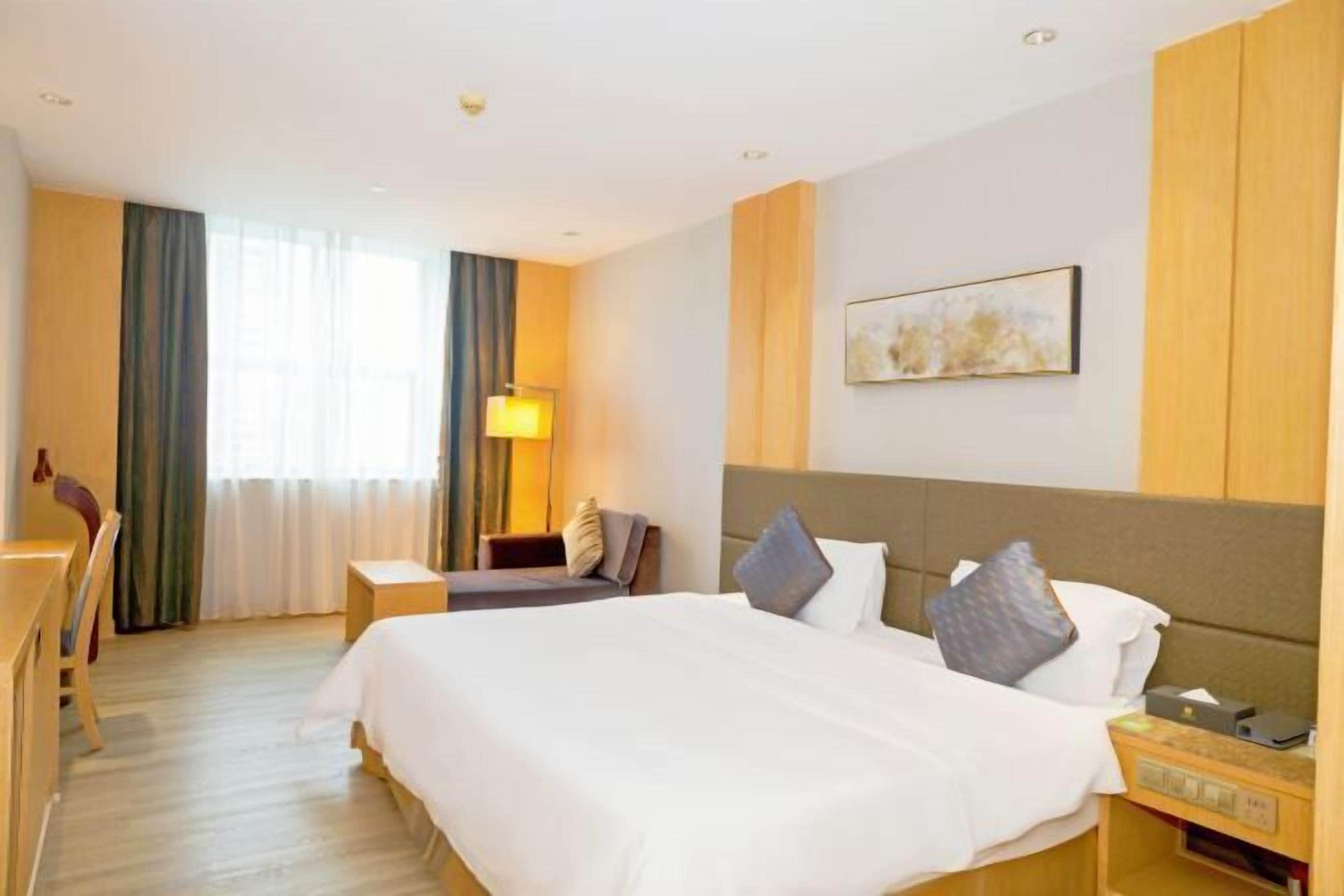 Minibar, in-room safe, desk, blackout drapes