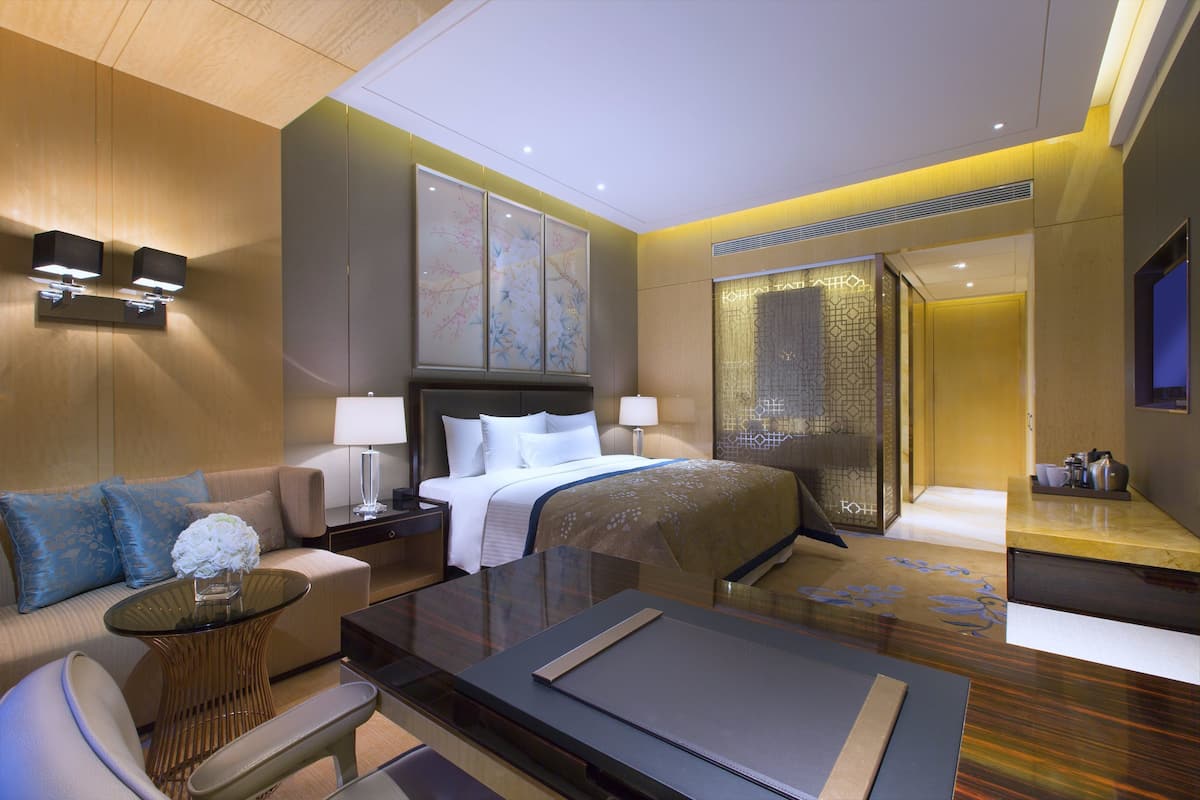 1 Schlafzimmer, Minibar, Zimmersafe, Schreibtisch
