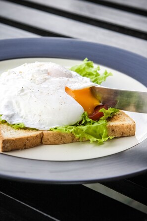 Daily cooked-to-order breakfast for a fee