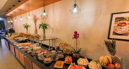 Antonio's Palace Hotel