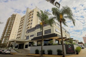 Front of property - Antonio's Palace Hotel (Piracicaba)