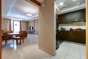 Apartment, 1 Bedroom | Private kitchenette | Full-size fridge, microwave, coffee/tea maker, electric kettle