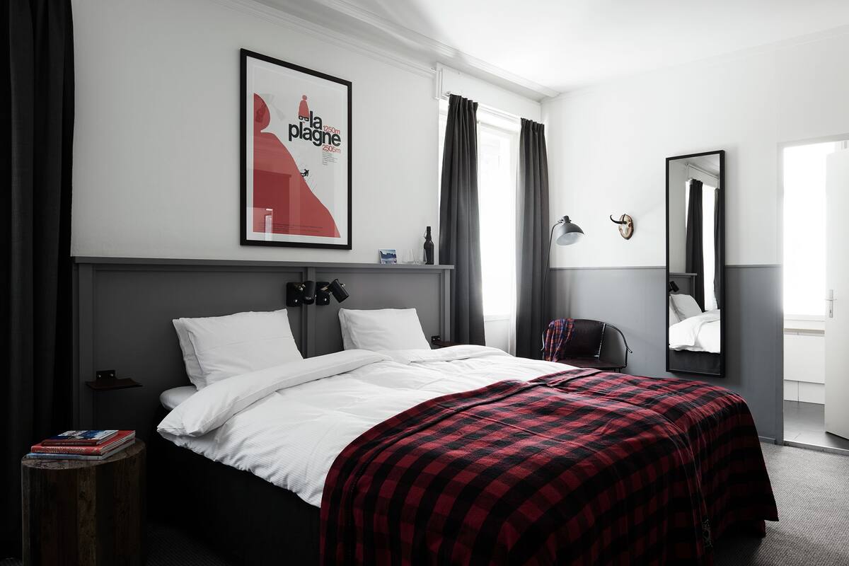 Comfort Corner Room | 무료 WiFi, 각각 다른 스타일의 인테리어, 각각 다르게 가구 비치, 침대 시트