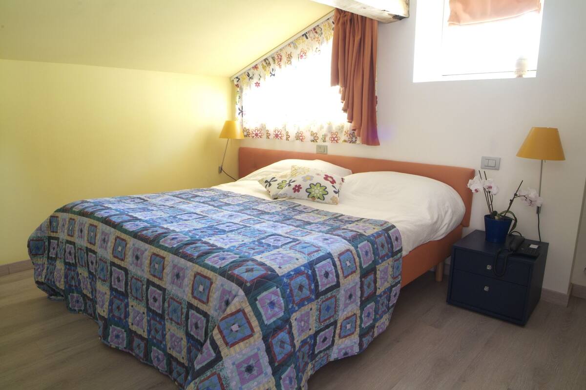 Standard Single Room, 2 Single Beds