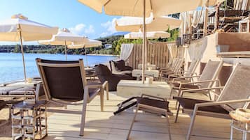 Beach bar