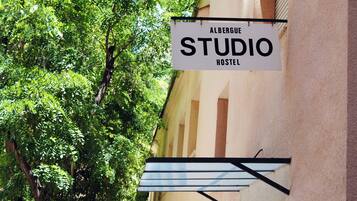 Fachada del alojamiento