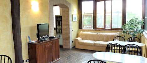 Coin salon dans le hall