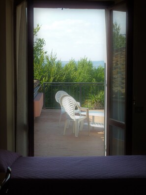 Couette en duvet d'oie, minibar, bureau