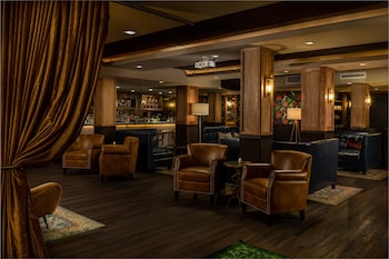 Nightclub at Gale South Beach, Curio Collection by Hilton