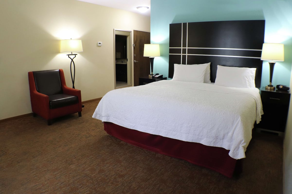 Desk, iron/ironing board, free cots/infant beds, free WiFi