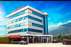 Exterior - Emka Hotel (Tetovo)