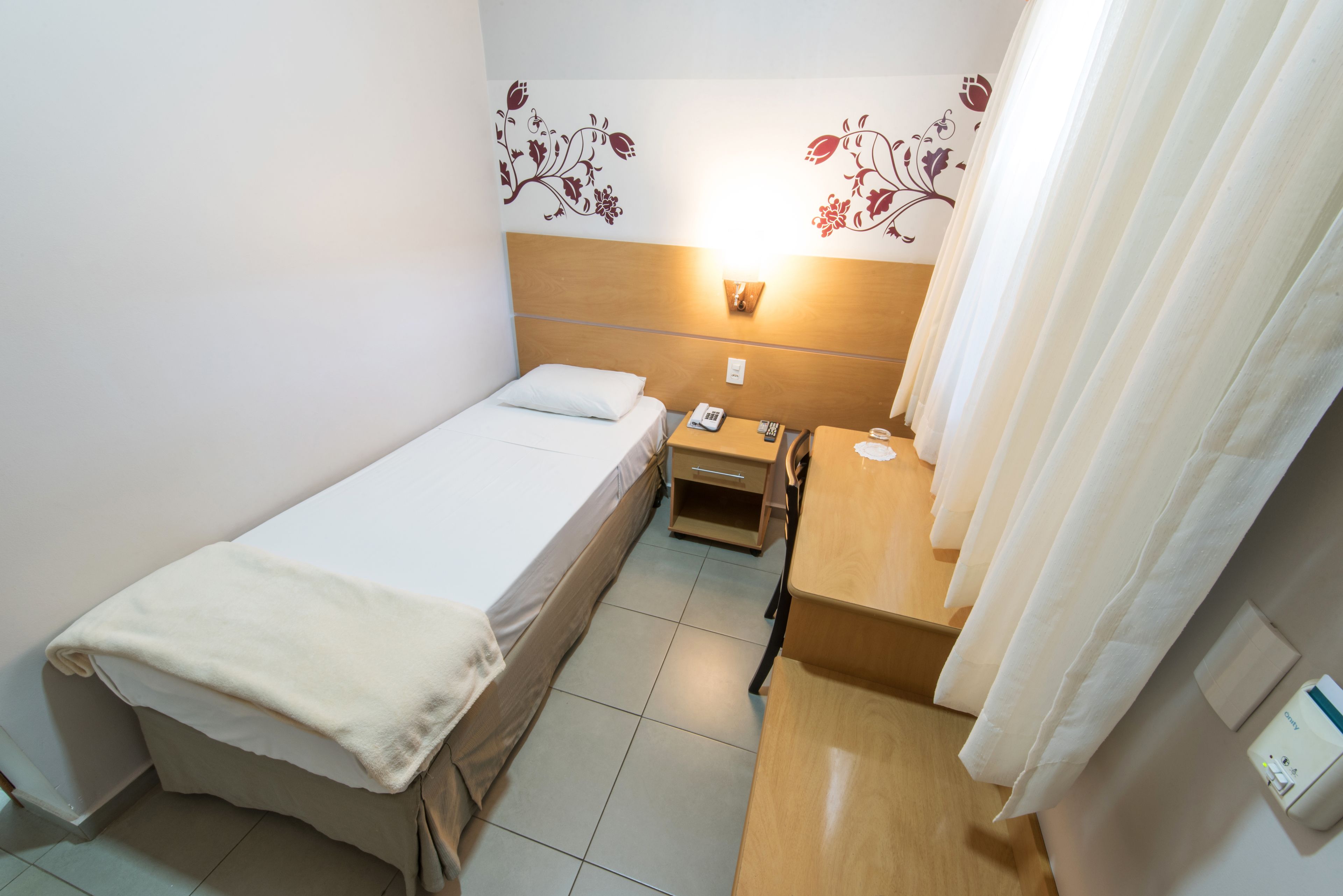 minibar, in-room safe, desk, laptop workspace