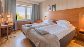 Minibar, desk, laptop workspace, soundproofing - Original Sokos Hotel Seurahuone Savonlinna (Savonlinna)