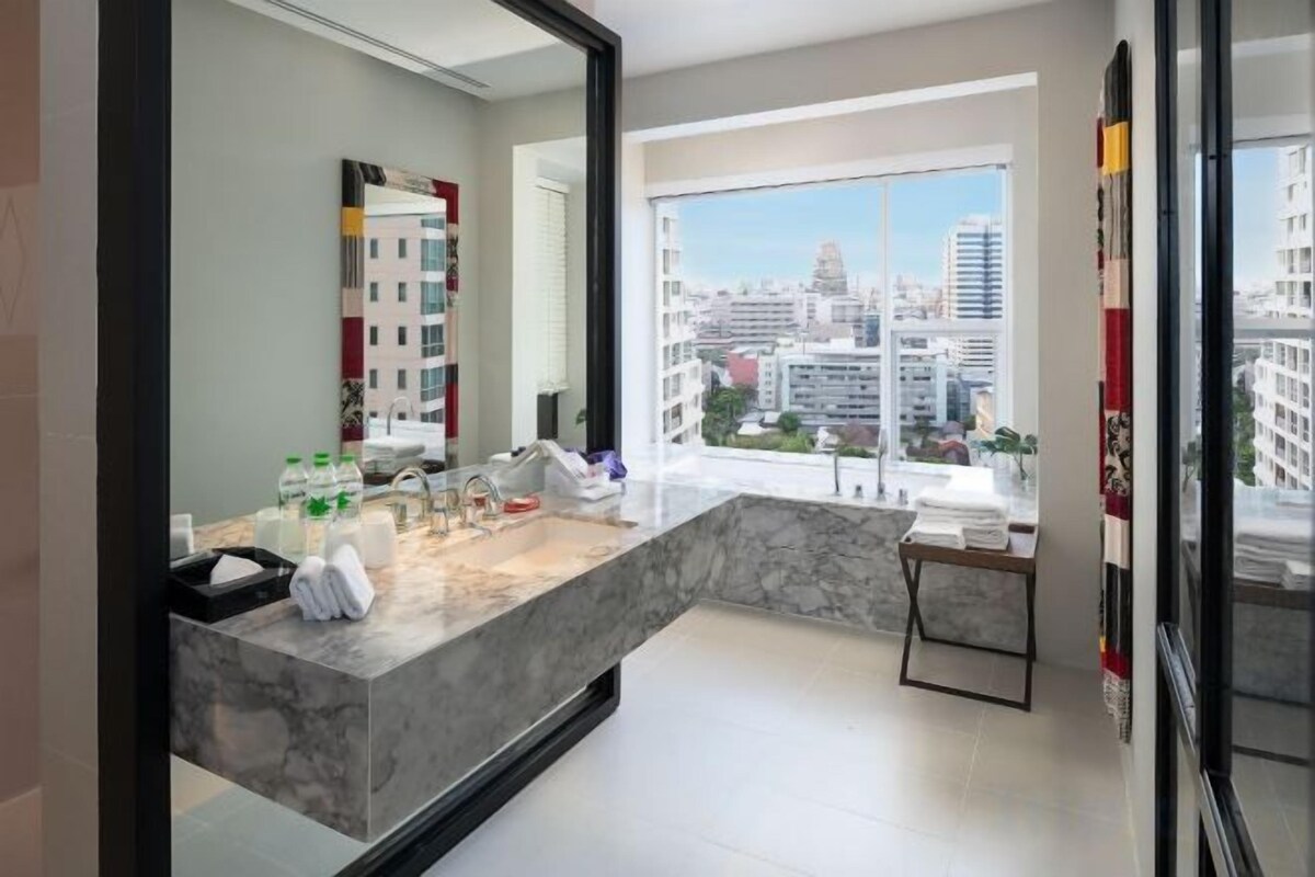 Bathroom | Shower, rainfall showerhead, free toiletries, hair dryer