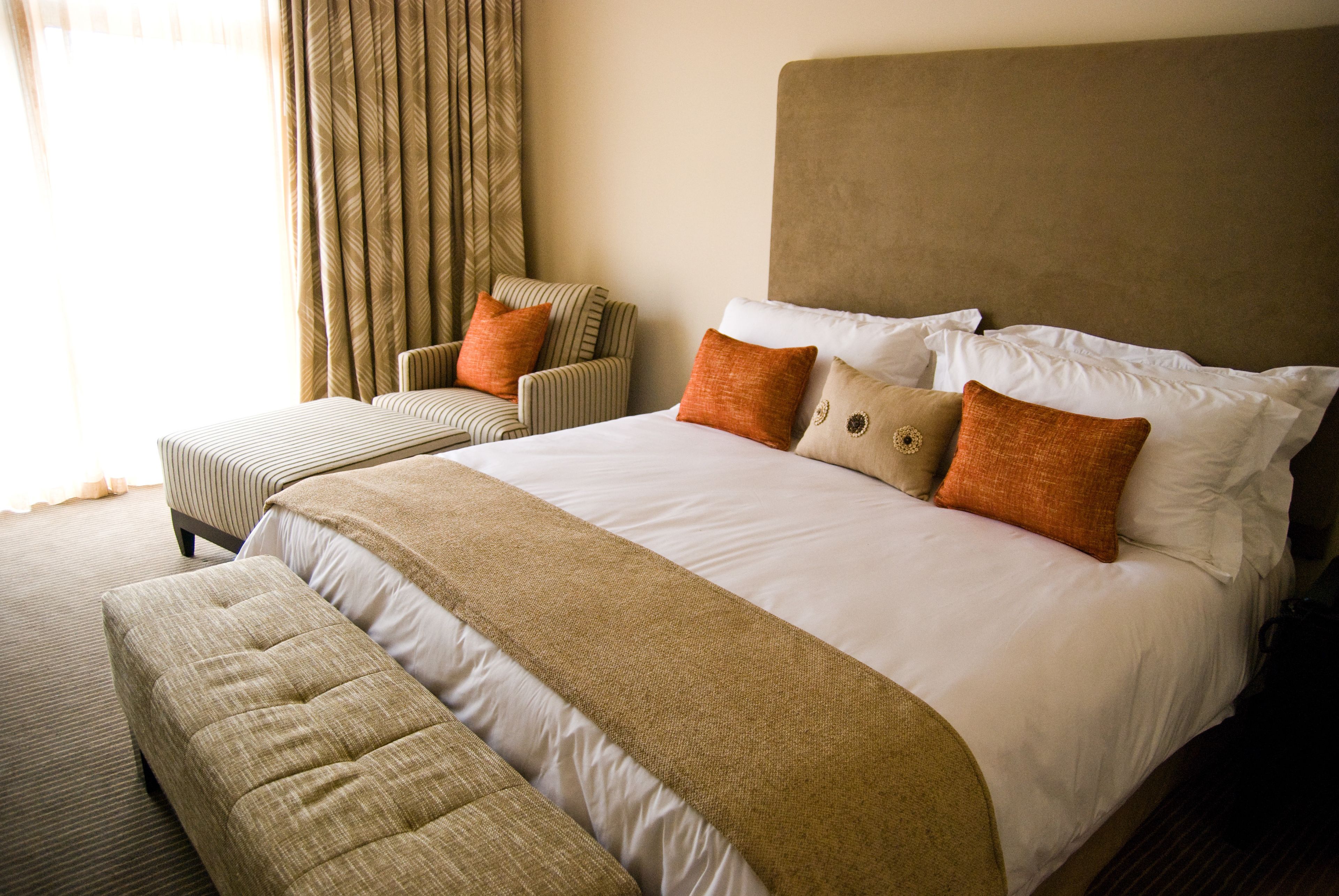 Executive Room | Egyptian cotton sheets, premium bedding, down comforters, minibar