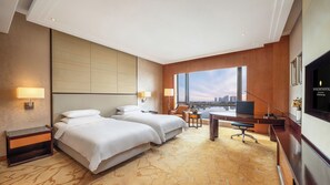 2 Twin Classic Lake View | Premium bedding, down comforters, pillowtop beds, minibar - Intercontinental Changzhou by IHG (Changzhou)
