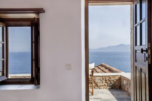 Habitación doble superior, balcón, vistas al mar | Vistas desde la habitación
