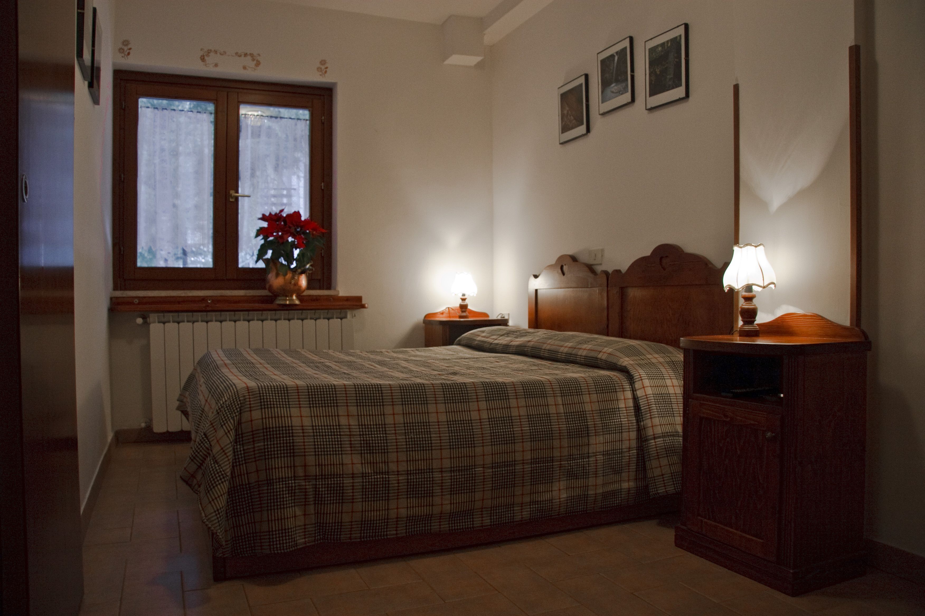 desk, iron/ironing board, cots/infant beds, free wifi