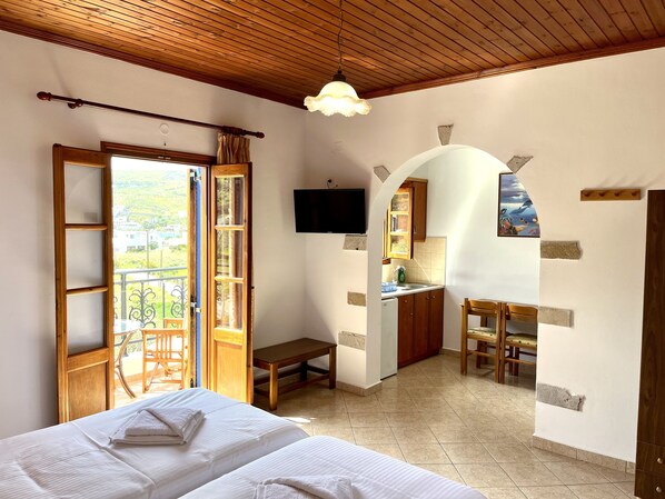 Superior Studio, Sea View