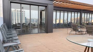 Outdoor pool, pool loungers