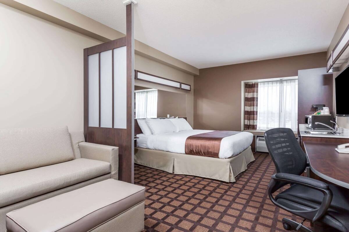 Desk, laptop workspace, iron/ironing board, rollaway beds