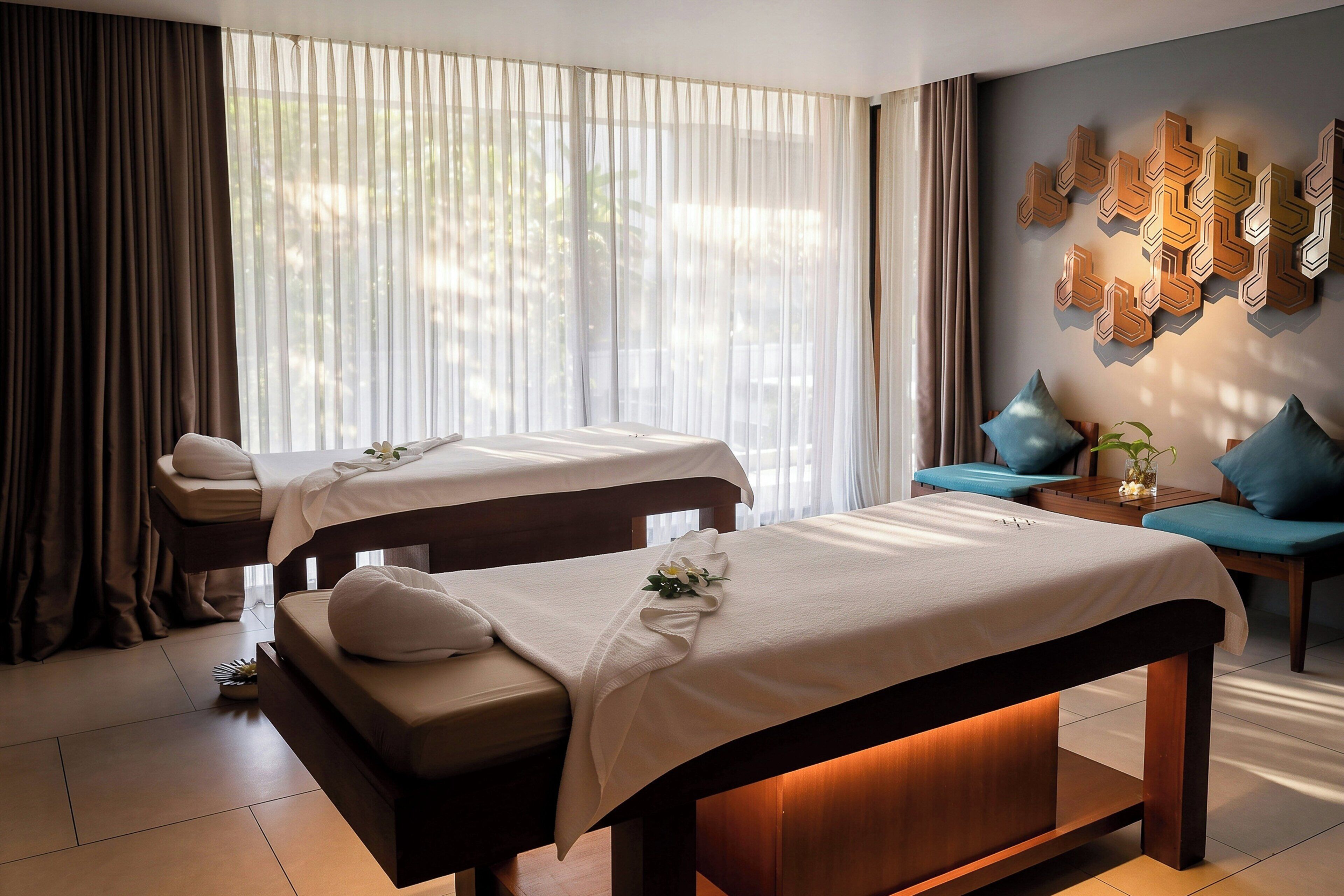 Couples treatment rooms, sauna, hot tub, steam room, body treatments