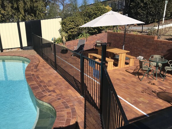 Piscina externa sazonal