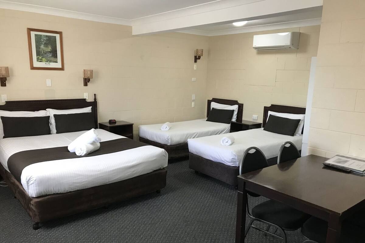 أغطية فراش متميزة وألحفة محشوة بالريش وبديكورات فريدة لكل غرفة ومكتب