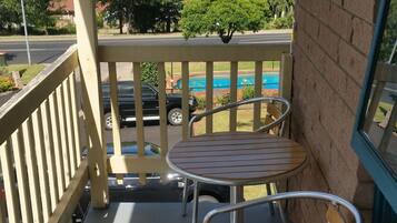 Family Room | Balkoni