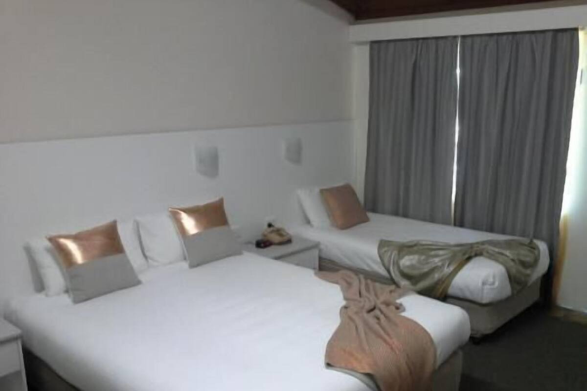 أغطية فراش متميزة وألحفة محشوة بالريش وبديكورات فريدة لكل غرفة ومكتب