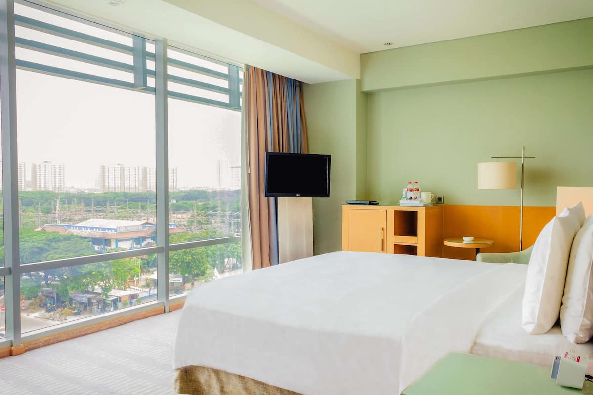 Premium Room, 1 King Bed