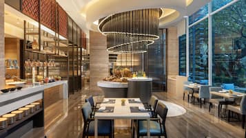 Breakfast, lunch and dinner served