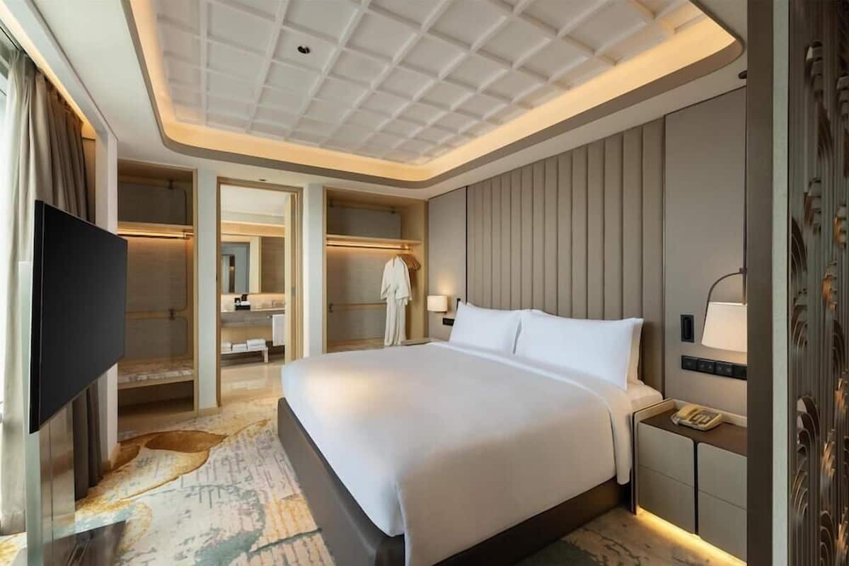 In-room safe, desk, laptop workspace, blackout curtains