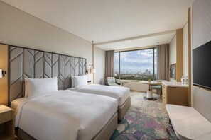 In-room safe, desk, laptop workspace, blackout curtains - DoubleTree by Hilton Jakarta Kemayoran (Jakarta)