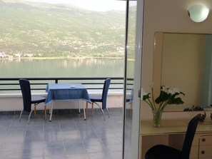 Dining - Accommodation J&T (Ohrid)