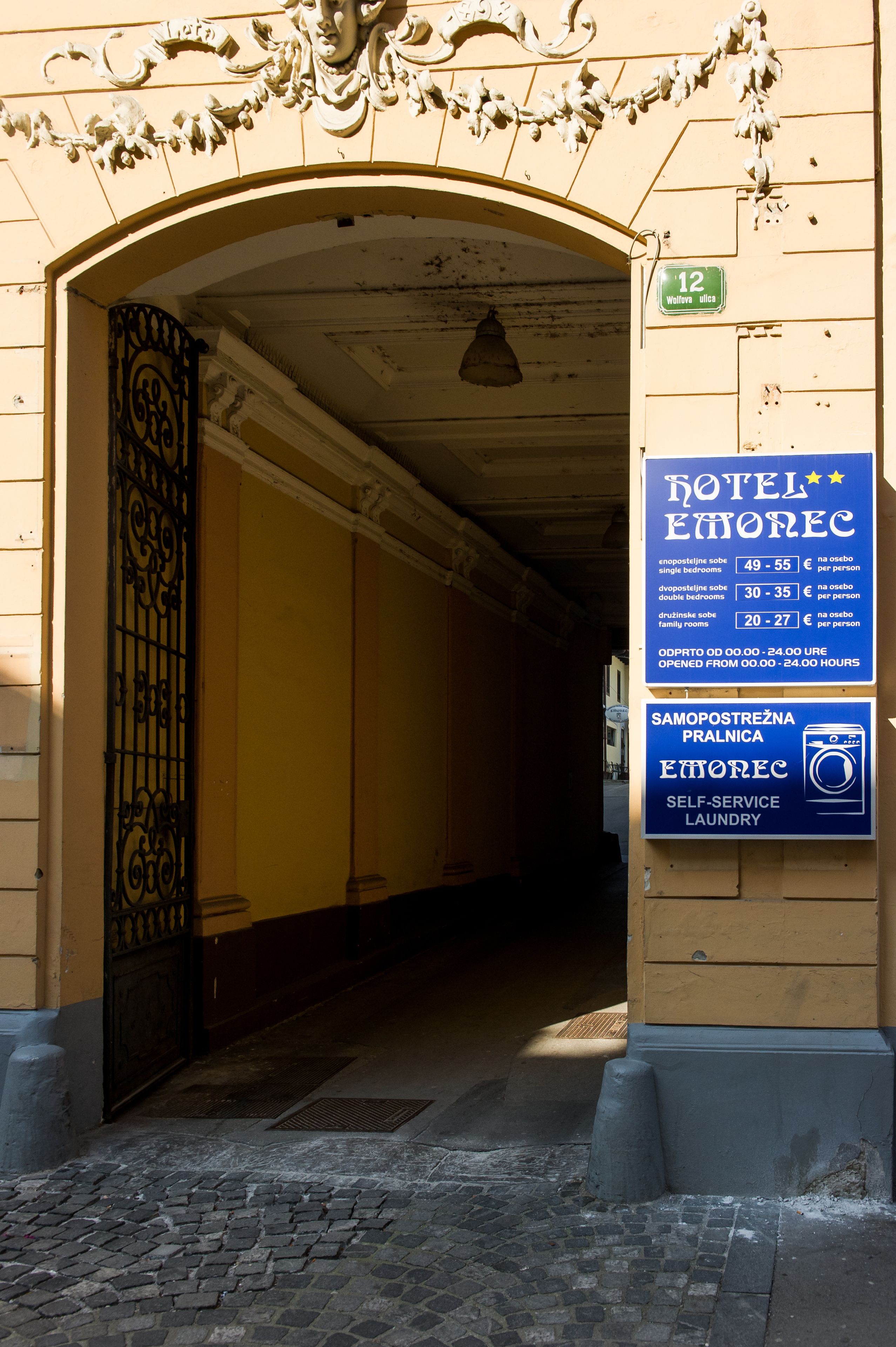 Photo - Hotel Emonec