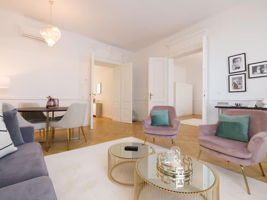 Executive Suite, 2 Bedrooms (incl. 39€ cleaning fee) | Living room | Flat-screen TV