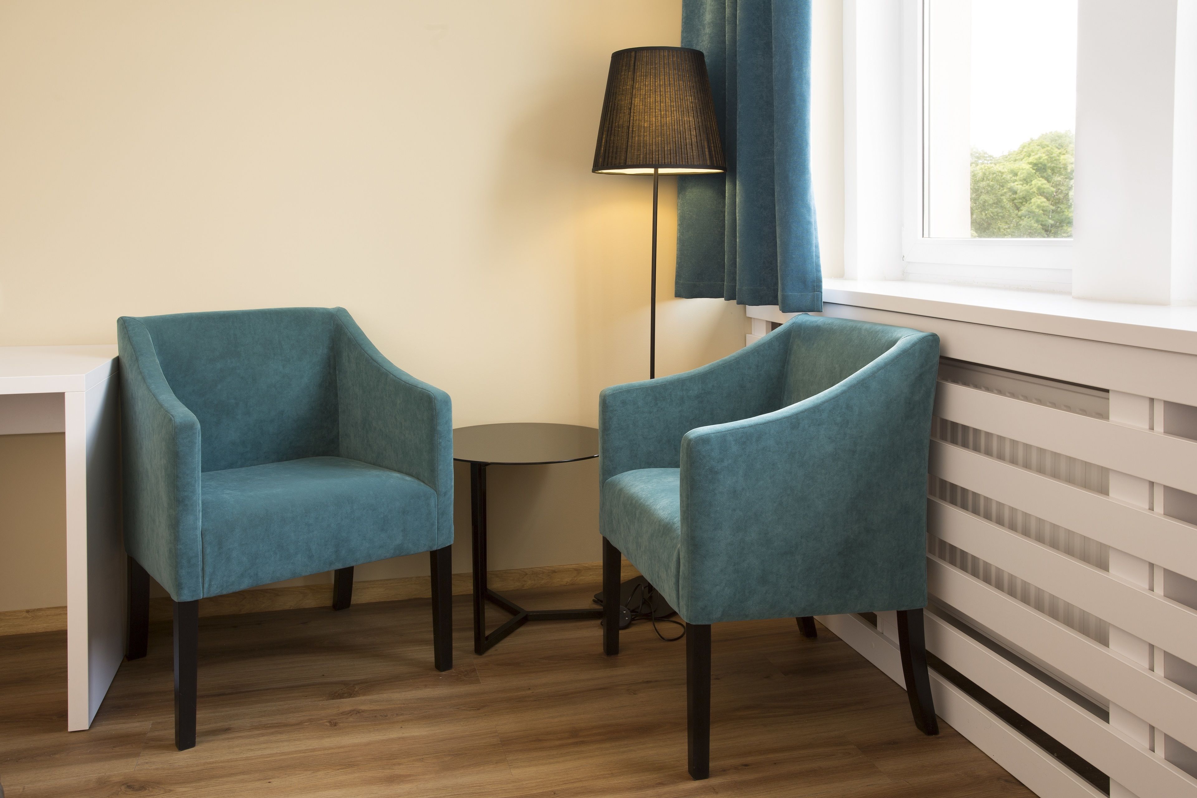 comfort double room, 1 bedroom | living area | 26-inch tv with satellite channels