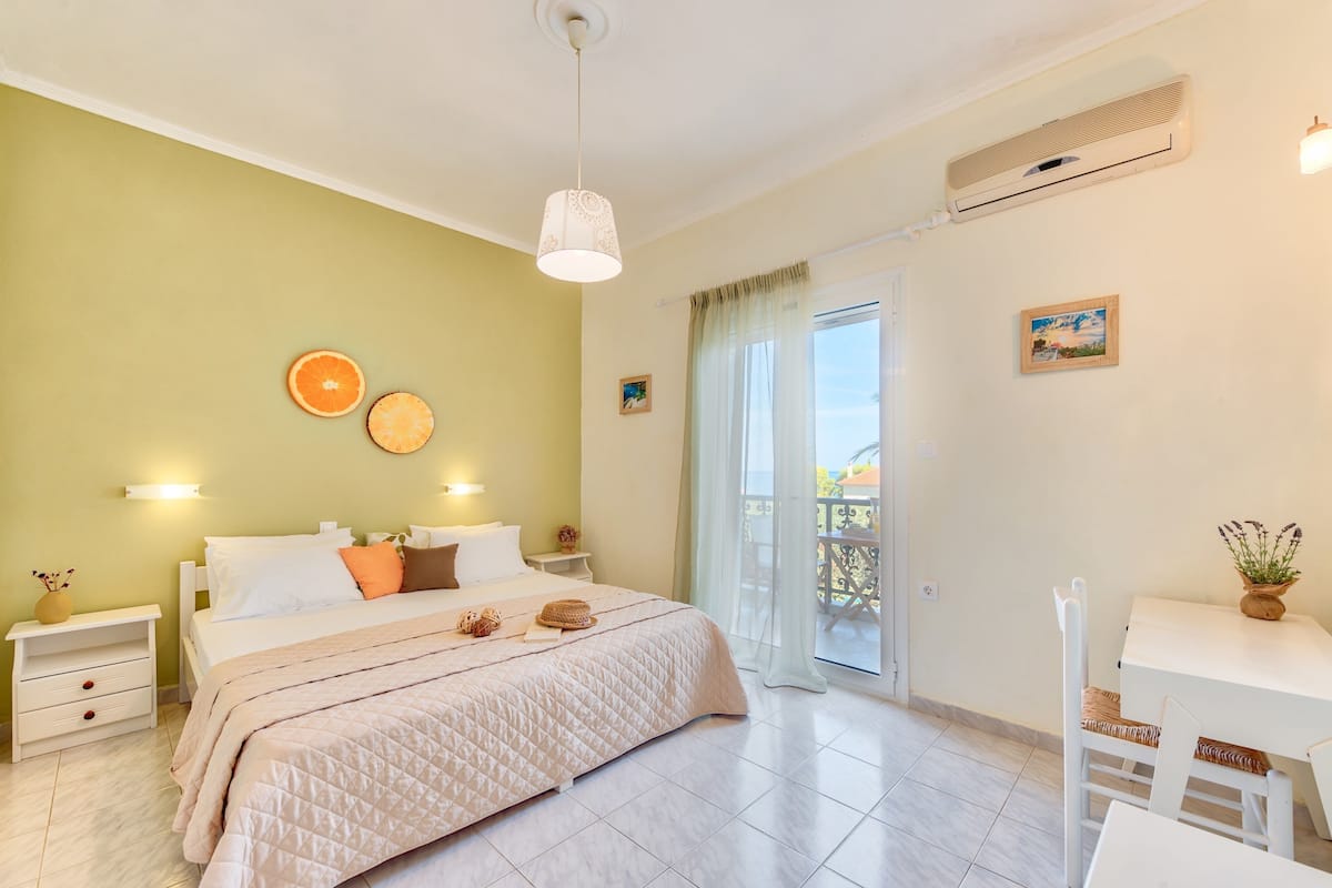 Departamento, 1 habitación | Caja de seguridad en la habitación y insonorización