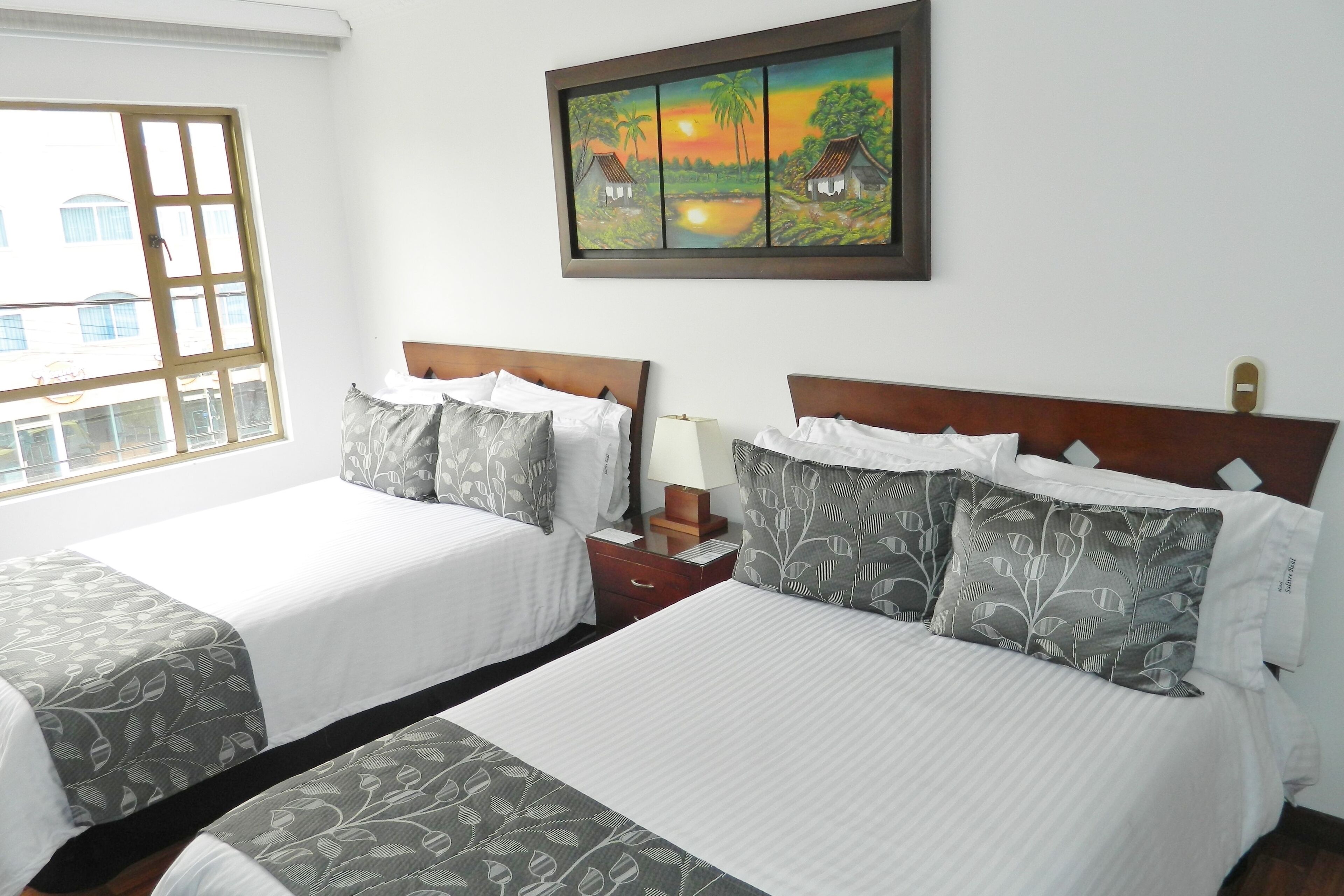1 bedroom, premium bedding, pillowtop beds, minibar
