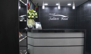 Reception - Hotel Salitre Real (Bogotá)