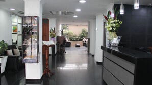 Reception - Hotel Salitre Real (Bogotá)