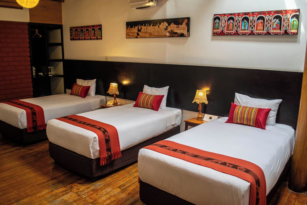 Standard Triple Room | 1 bedroom, in-room safe, desk, free WiFi