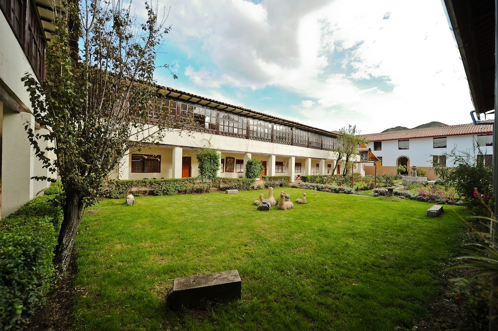 Hotel Monasterio San Pedro by null