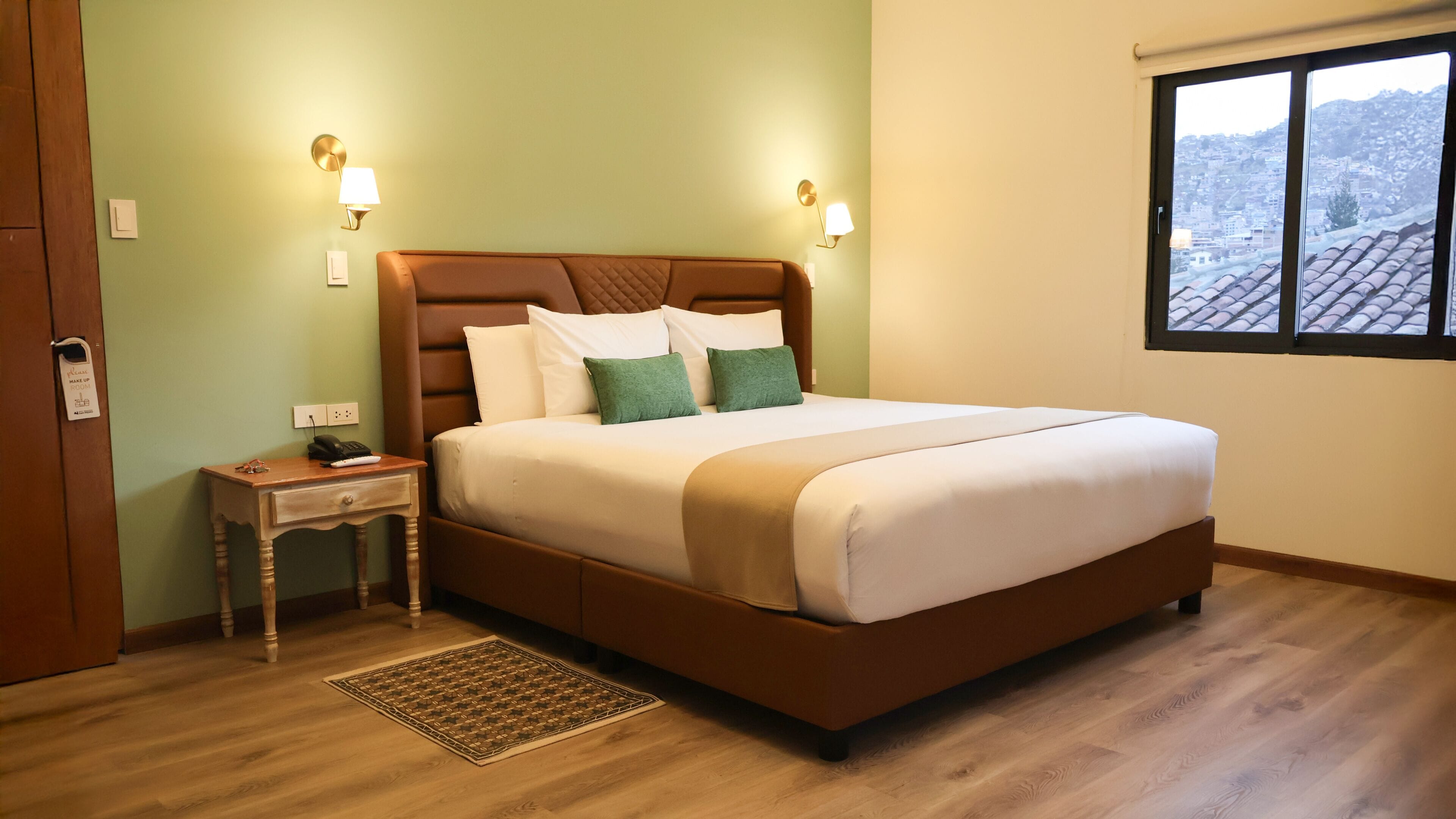 Suite monolocale, balcone, vista giardino (Suite Balcon) | Una cassaforte in camera, una scrivania, Wi-Fi gratuito, lenzuola